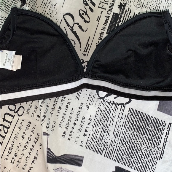 black bikini top - Picture 3 of 3